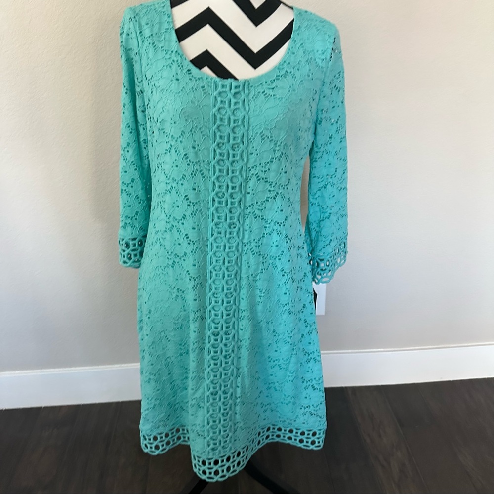 Alfani || teal lace shift dress